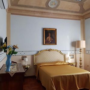 Villa Liberty il Lauro Bed&Breakfast